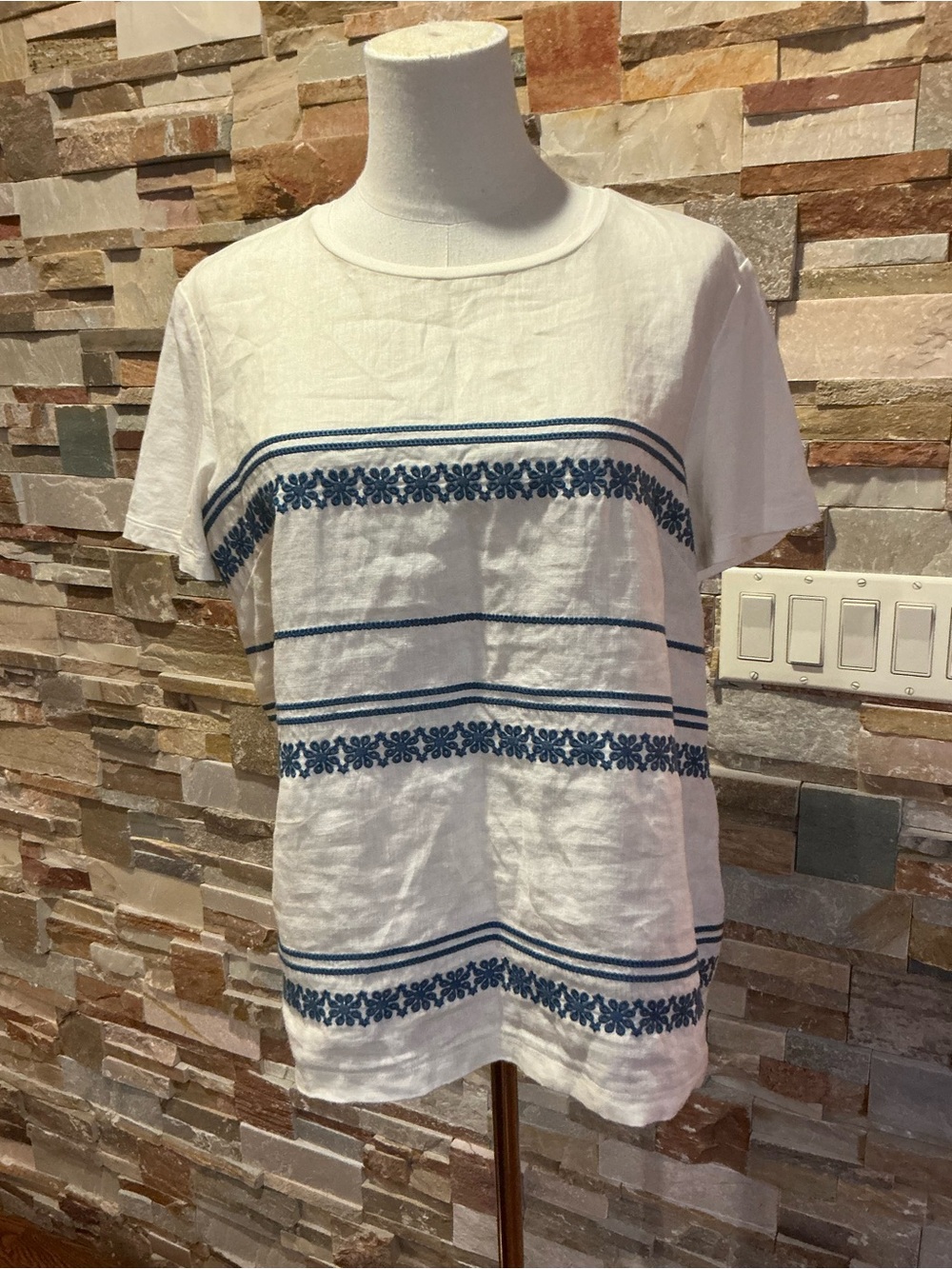Weekend Max Mara Linen & Cotton Embroidered Top White Blue